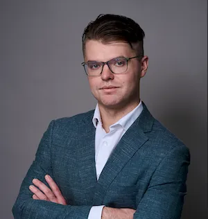 Nicholas_Alan_Headshot